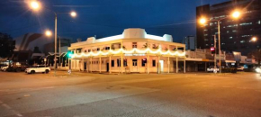 Newmarket Hotel